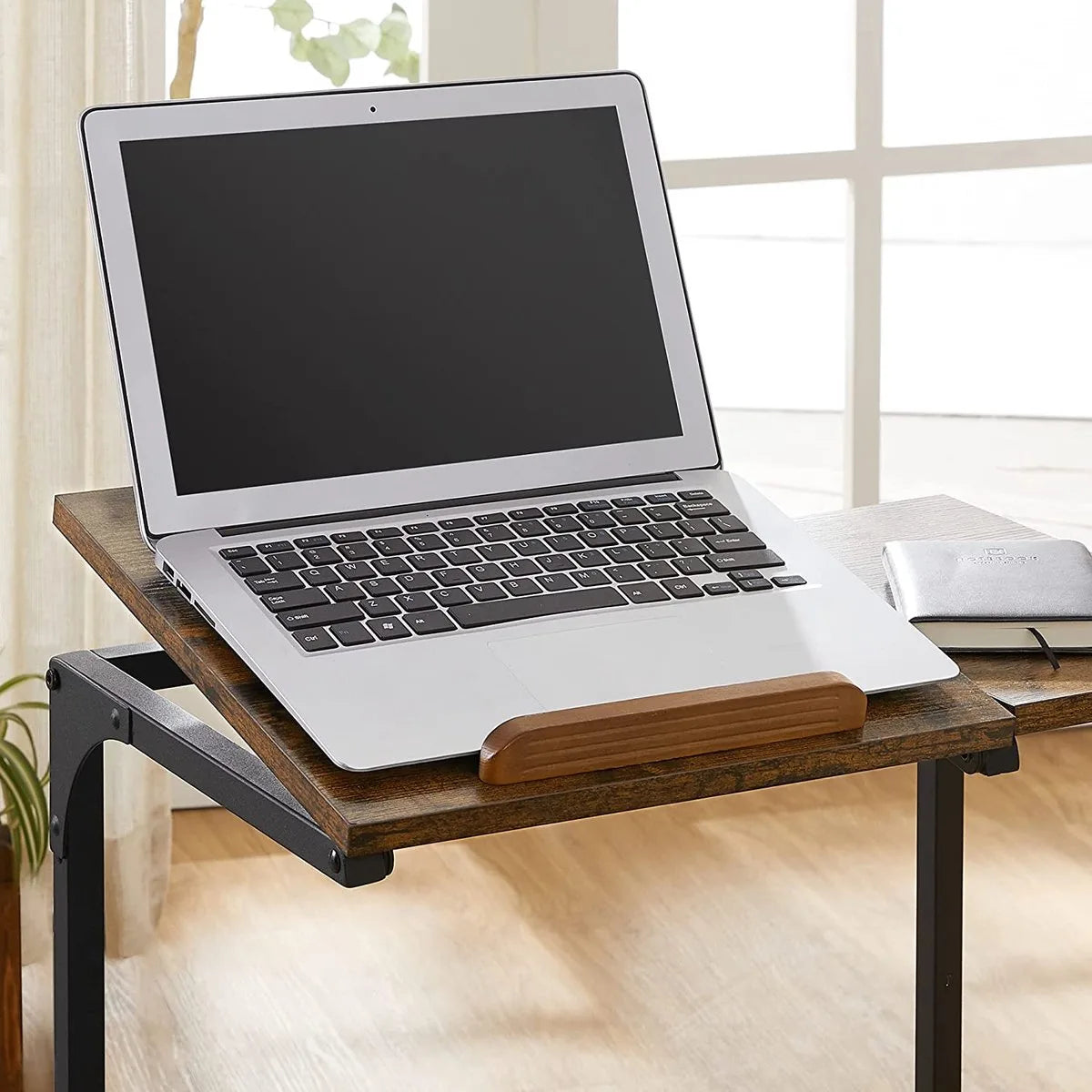 Bijzettafel, laptoptafel met gedeeltelijk verstelbaar blad, bureau, slaapkamer, woonkamer, eenvoudige montage, stalen frame, vintage bruin-zwart LET352B01