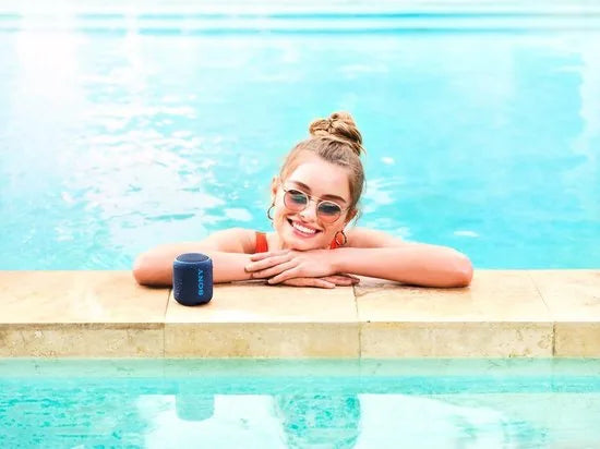 Compact Bluetooth speaker with strap – Blauw