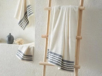 English Home baddoeken - Badlaken - 1 stuk - 70x140 cm - Ecru Donker Blauw