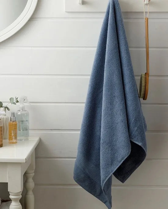 English Home- Badhanddoek - 70x140cm - Blauw