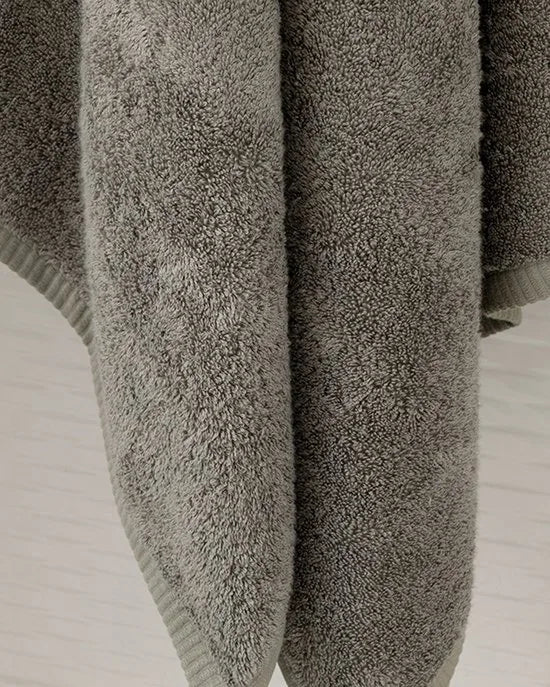 English Home- Badhanddoek - 70x140cm - Grijs