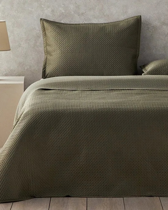 English Home Beddengoed - Bedspreiset - Satijn - King Size - 240x260cm - Gif Groen