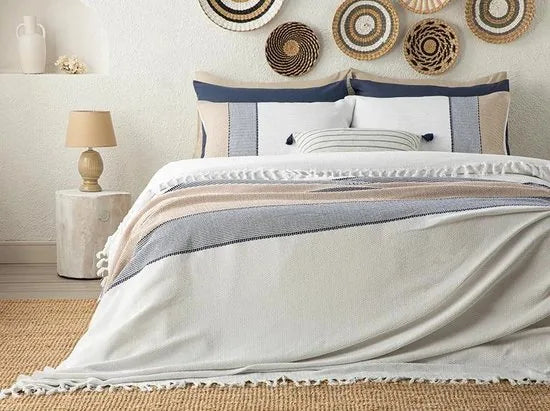 English Home bedsprei - Incl. 2 kussenslopen - 240x260 cm - Creme