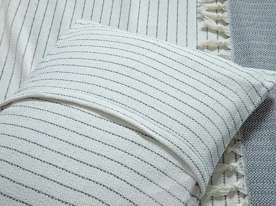 English Home bedsprei - Incl. 2 kussenslopen - 240x260 cm - Grijs