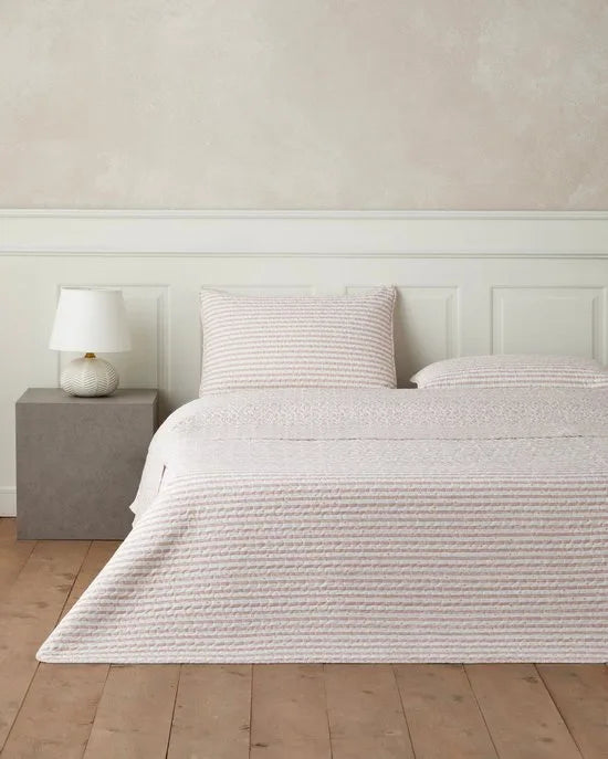 English Home Belle Band Bedsprei 200x220 cm – 2-persoons – Multifunctionele Sprei – Polyester – Roze