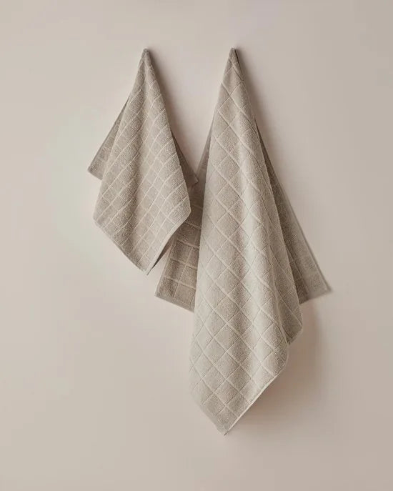English Home Chequer Handdoek - 2 stuks - 50x80 cm – 100% Katoen – Zachte en Absorberende Handdoek – Beige/Ecru