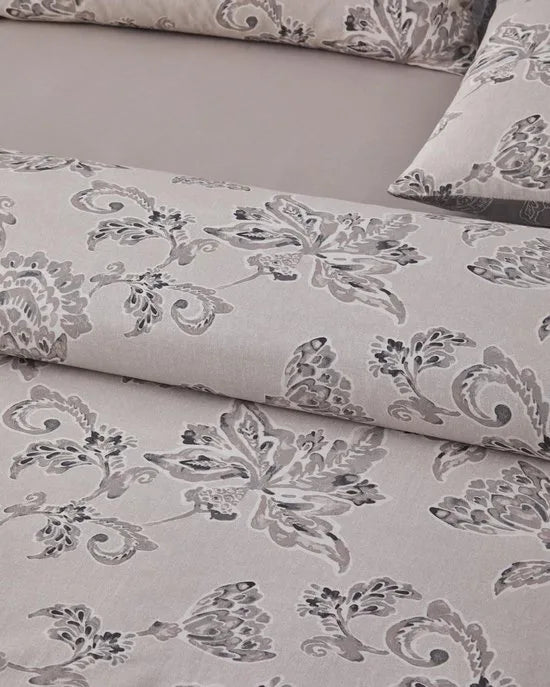 English Home Curioleaf Dekbedovertrek 160x220 cm – Eenpersoons - 100% Katoen – Incl. Hoeslaken 100x200 - 1x Kussensloop – Beige