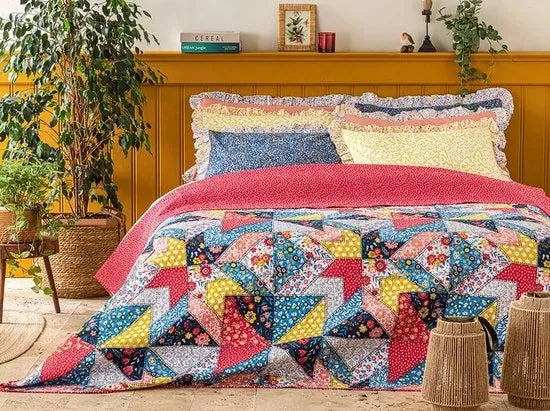 English Home dekbed zonder overtrek - Bedrukt dekbed - Wasbaar - 200x220 cm - Rood