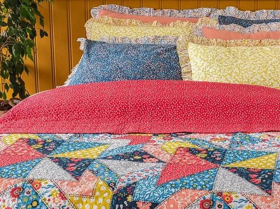 English Home dekbed zonder overtrek - Bedrukt dekbed - Wasbaar - 200x220 cm - Rood