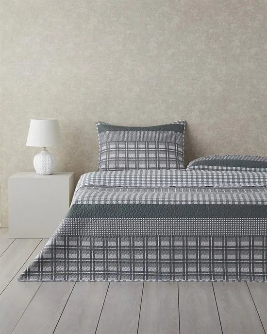 English Home dekbed zonder overtrek - Incl. 2 kussenslopen - 240x260 cm - Grijs