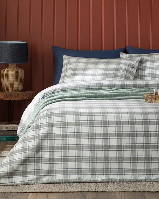 English Home - Dekbedovertrekset Cozy - Katoen - Incl. Hoeslaken 160x200 -2 kussenslopen - Winter Soft - Winterselectie - 200 x 220 cm - Grijs