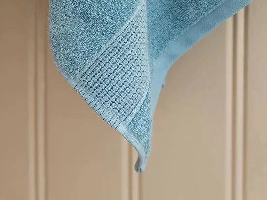 English Home Deluxe handdoeken - 2 stuk - 50x90 cm - Blauw