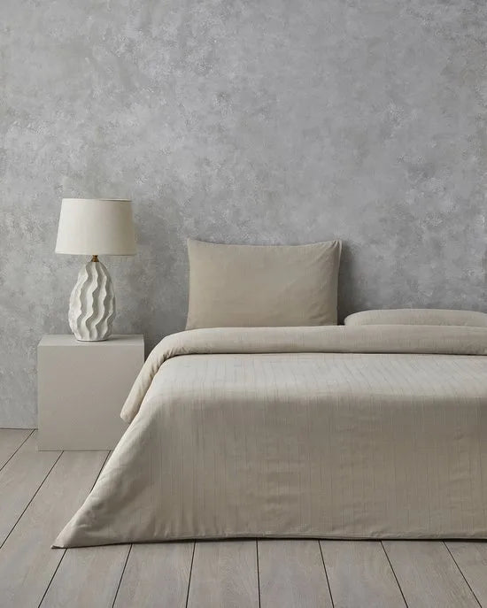 English Home Diamond Silky Cotton - Tweepersoons -Dekbedovertrekset - Zijdeachtig Katoenen - Incl. Hoeslaken 160x200 - 2 kussenslopen - 200 x 220 cm -Beige