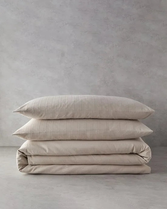 English Home Diamond Silky Cotton - Tweepersoons -Dekbedovertrekset - Zijdeachtig Katoenen - Incl. Hoeslaken 160x200 - 2 kussenslopen - 200 x 220 cm -Beige