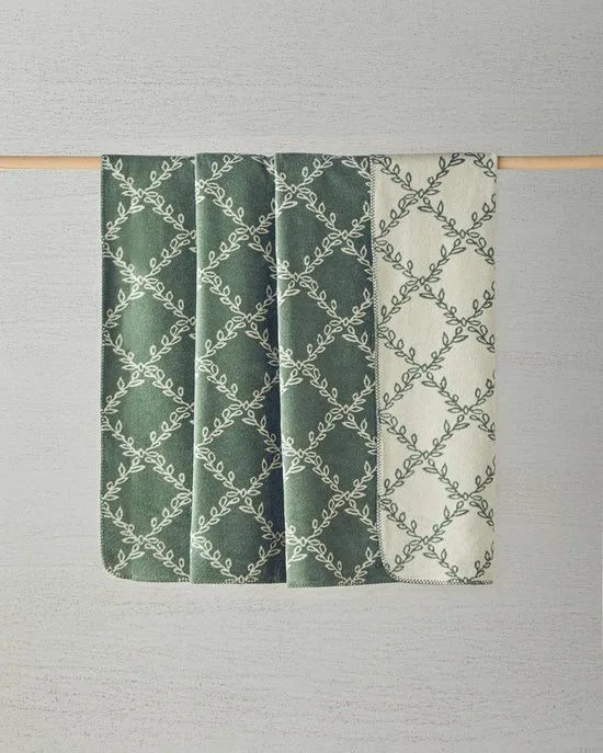 English Home Ivy Trellis Tweepersoons deken- 200x220 - Battaniye – Groen