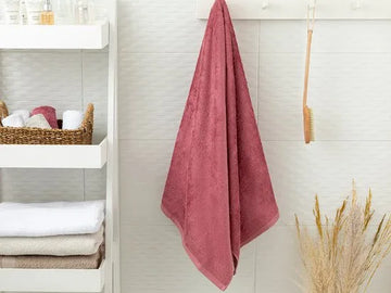 English Home Leafy Bamboo Bath Towel 70x140 cm Rose Color- 1 stuk