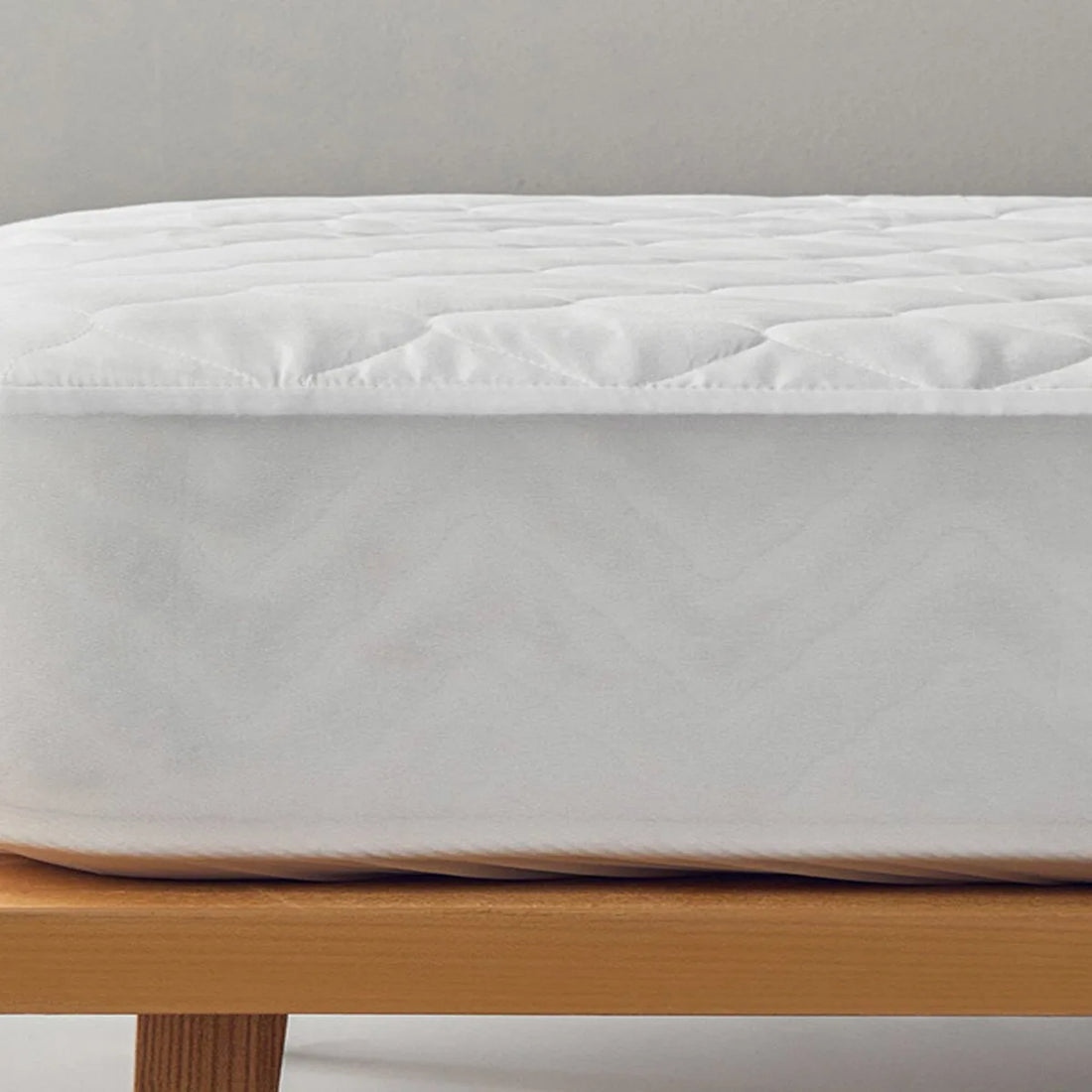 English Home - Leak-proof - Molton -Waterdichte Matrasbeschermer - Hoeslaken - Matrashoogte tot 30 cm - Ademend - Antibacterieel - Katoenen oppervlak - Rondom Elastiek - Incontinentie 160x200x30 cm - Wit