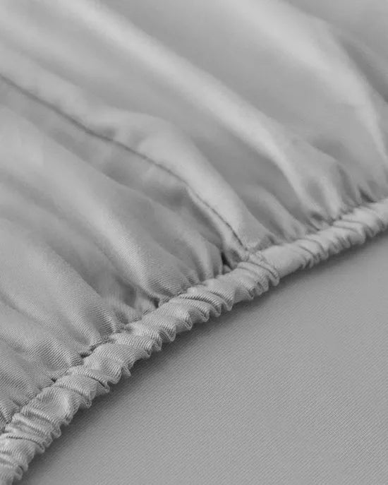 English Home - Micell Katoensatijn Premium Hoeslaken - Tweepersoons - 100% Katoen - 160x200 cm - Zilver/Grijs