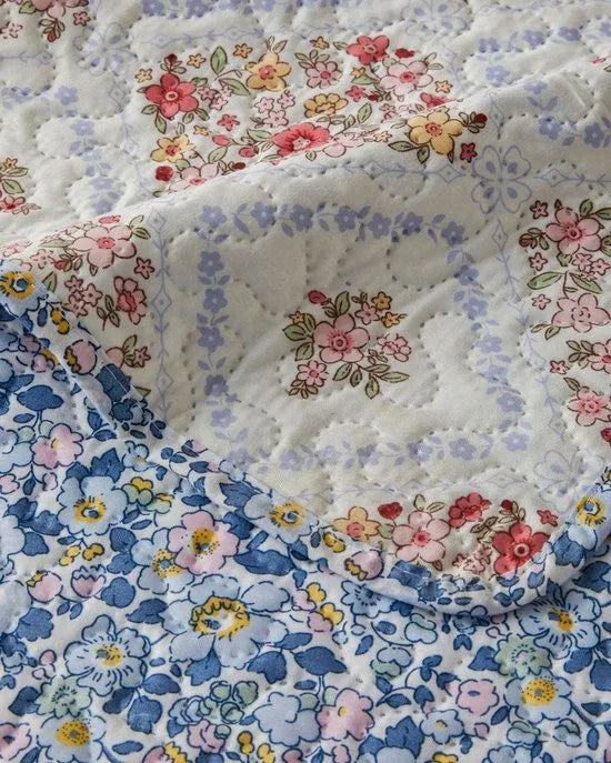 English Home - Penny Bloom Sprei 160x200 cm – Eenpersoons– Polyester - Dekbed zonder overtrek - Multi Cover Purpose -Double sided - Bedrukt dekbed - Bedsprei – Zomerdeken - Wasbaar -Kleurrijk