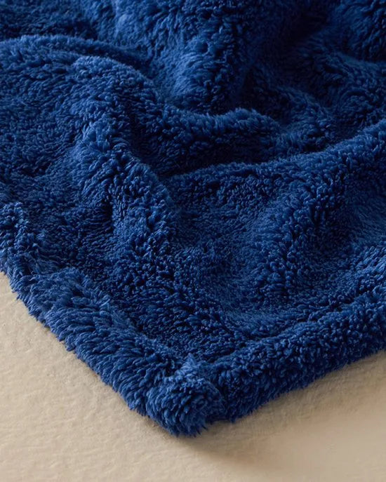 English Home Plaid - Woon Deken - Fleece- Superzacht - 120x170 cm - Donderblauw