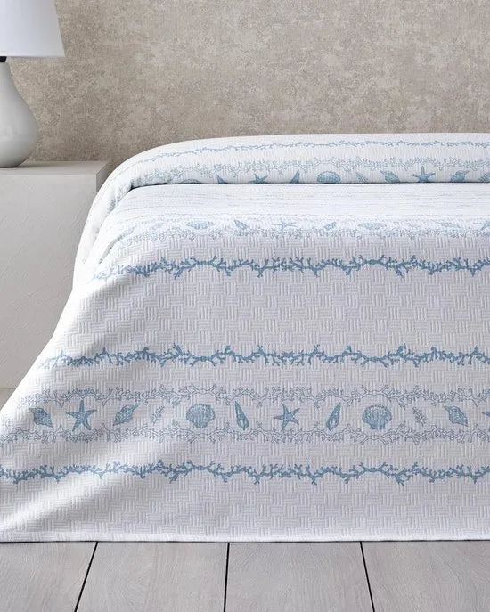 English Home - Submarine Treasures Zomerdeken - Bedsprei - 100% Katoen - King Size - 240x220 cm – Blauw/Wit – Blauw/ wit
