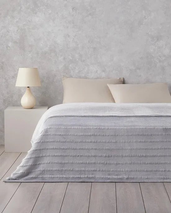English Home Tassel Dream Supersoft Tweepersoons Deken – Battaniye - 280 GSM – Zachte Polyester Plaid – 200x220 cm – Grijs
