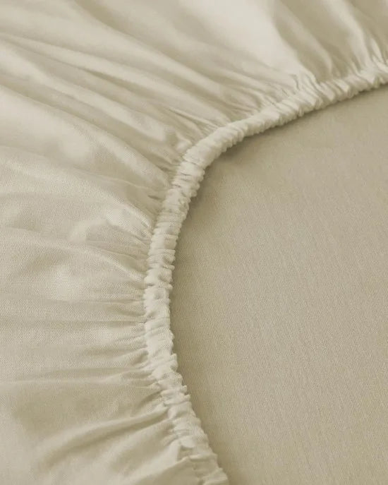 English Home Timeless Hoeslaken - Novella Premium - 100% Katoen - Met elastiek -King Size – 200x200 cm - Licht bruin/Beige