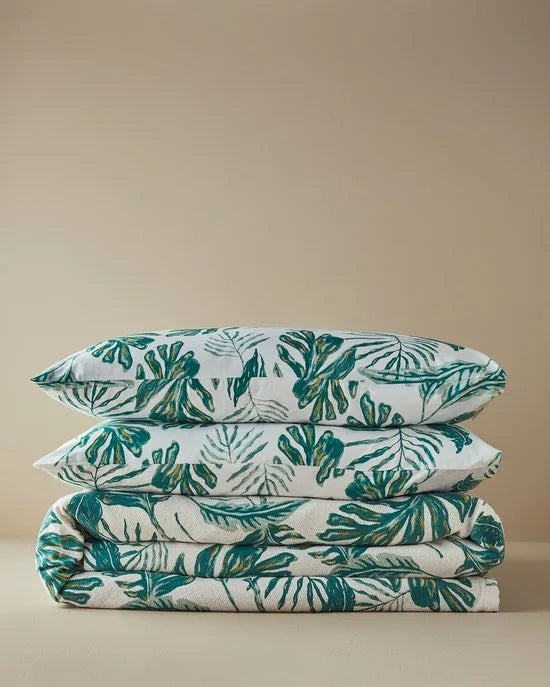 English Home Tropical Breeze - Deken - Zomerdekenset - Tweepersoons - Luxe Uitvoering- Incl. laken 240x260- Flat sheet - Incl. 2 Kussenslopen - 100% Katoen - 200x220 cm - Groen