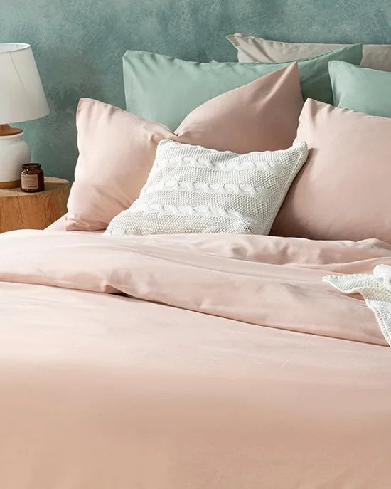 English Home Tweepersoons dekbedovertrekset - 2 Kussenslopen - Onderlaken met Elastiek 160-200 cm - Beddengoed 200x200 - Roze