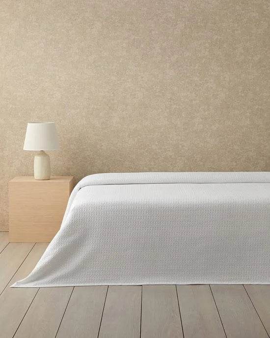 English Home Venice - Summer Blanket - White Collection Bedsprei- 100% Katoen - 200x220 cm - Wit