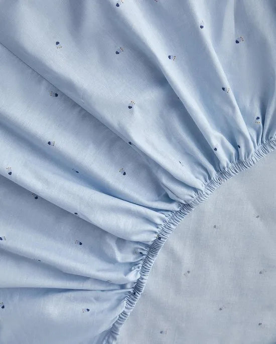 English Home - Violet Star Zomerdekenset - Luxe Uitvoering - Incl. Hoeslaken 100x200+30 - Incl. 1 kussensloop - 150x 220 cm - Blauw/Wit