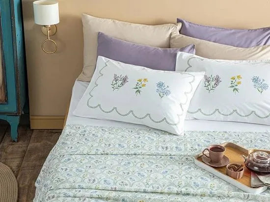 English Home - Zomerdekenset 150x220 cm - Bedsprei - Incl. laken 160x240 -Flat sheet - Incl. 1 Kussensloop - Luxe Uitvoering - Groen