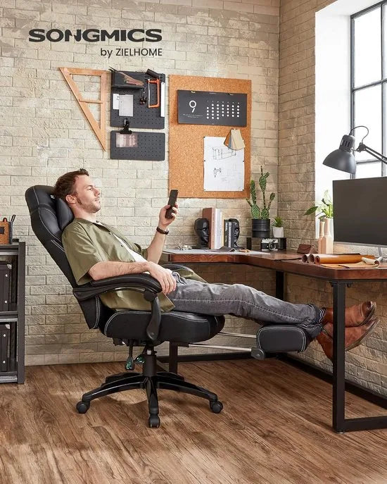 FurnStar - Ergonomische Gaming Stoel - Bureaustoel met Telescopische Voetensteun - Verstelbare Hoofdsteun - Lendensteun - Maximale Belasting 150kg - Zwart