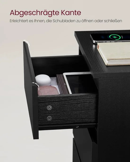 Furnstar Kailyn Collection - Nachtkastje met stekkerdoos - Bijzettafel 3 laden - 2 AC-stopcontacten - 2 USB-A-aansluitingen - Modern -Ebbenzwart