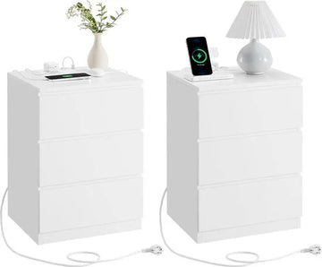 Furnstar Kailyn Collection - Nachtkastje met stekkerdoos -Set van 2 -Bijzettafel - 3 laden - 2 AC-Stopcontacten - 2 USB-A-aansluitingen - Modern - Wolkenwit