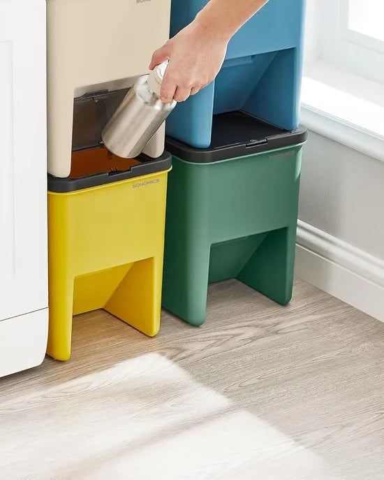 Furnstar Keukenprullenbak Set van 4 – Stapelbare Prullenbakken 20L per stuk – Afvalscheidingssysteem – Scharnierend Deksel – Met Stickers – Geel, Blauw, Beige & Groen