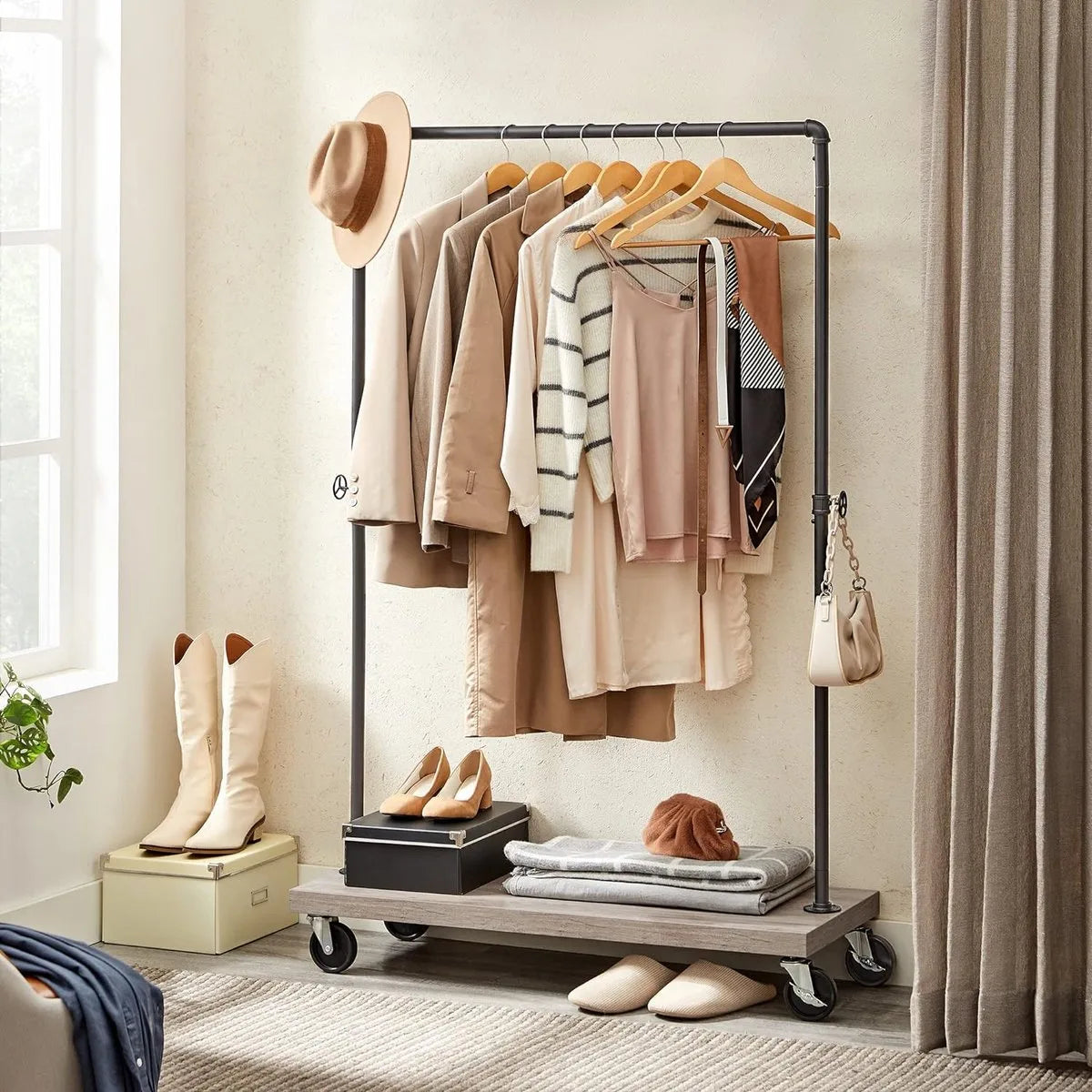 FurnStar - Kledingrek - kledinghangers - Clothes Rack on Wheels - Engineered Wood Alloy Steel - 103,5 x 40 x 162 cm - Grijs / Zwart.