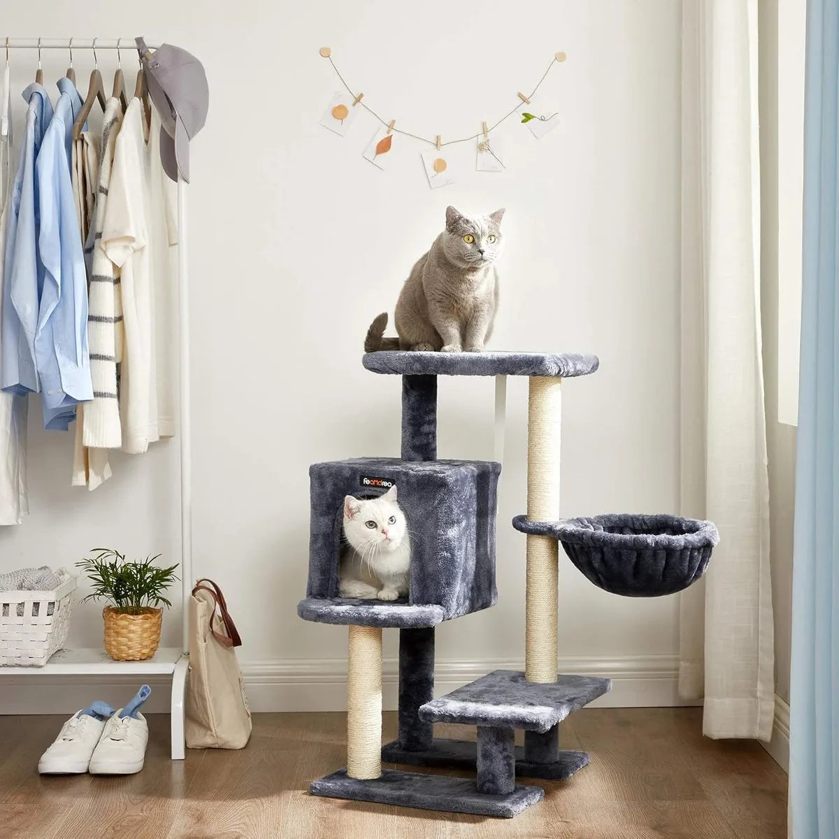 FurnStar - Krabpaal - Klein Kattenappartement 84 cm - Kattentoren - Grijs