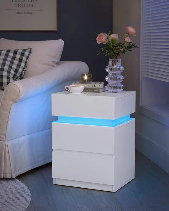 Furnstar Nachtkastje met ledverlichting - Bijzettafel - Verstelbare kleuren - Banktafel met 3 laden - Nachtkastje slaapkamer - Modern - 35 x 40 x 55 cm - Wit