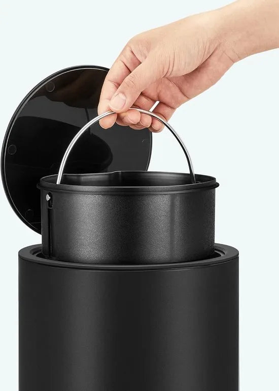 FurnStar - Pedaalemmer - Badkamerbak met deksel - toiletbak - 3L cosmeticabak - kleine afvalbak - soft close - uitneembare plastic binnenemmer - voor slaapkamer - kantoor - staal - zwart