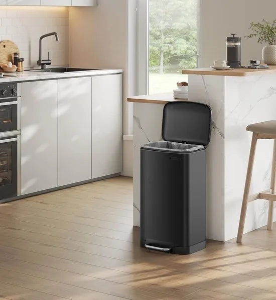 FurnStar - Pedaalemmer - Keukenbak - Vuilnisbak van 30 liter (8 gallon) - Stalen pedaalemmer met deksel en binnenemmer - Soft Close - Zwart