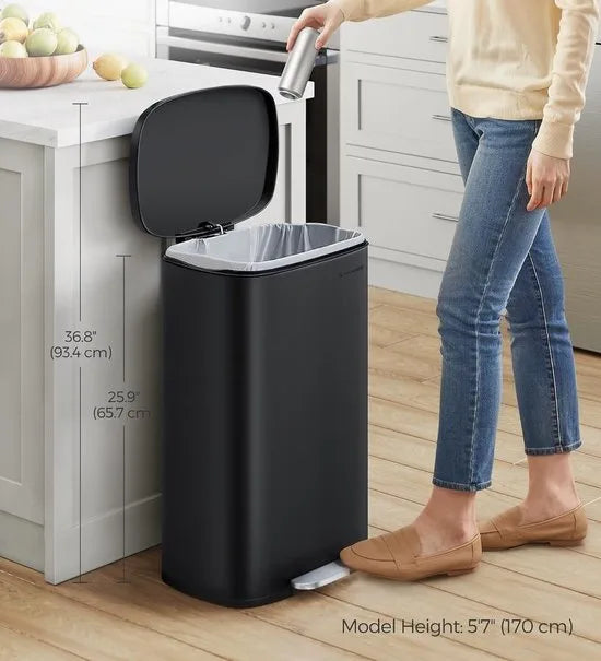 FurnStar - Pedaalemmer - Keukenemmer 50L - Pedaalemmer voor Keuken - Vuilnisbak - Soft Close, Opstappedaal - Staal - Binnenemmer - Zwart