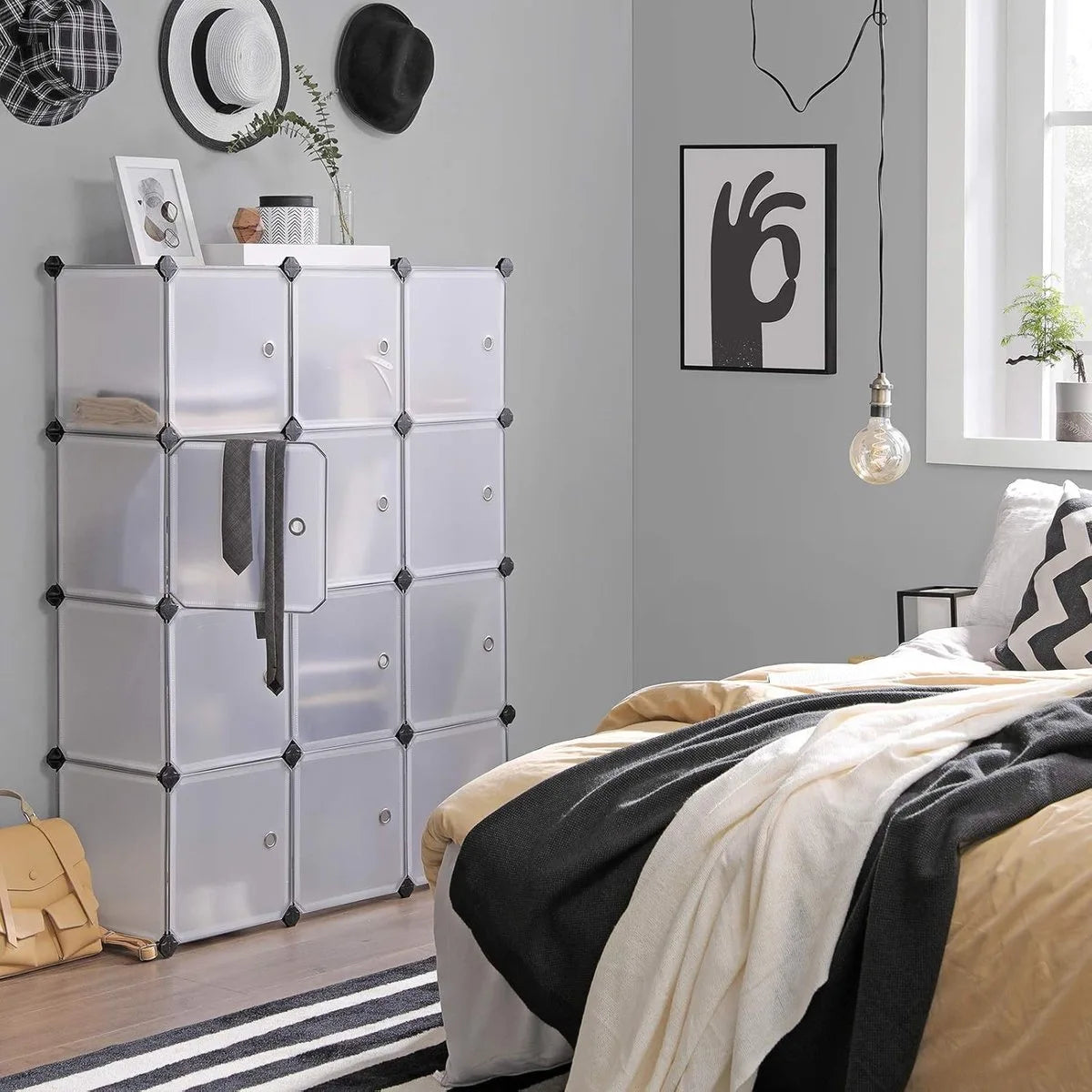 FurnStar - Reksysteem - schoenenrek - set van 12 kubussen - kledingkast van kunststof - met deuren - steekrek - opslag van kleding - schoenen en boeken - eenvoudige montage - wit