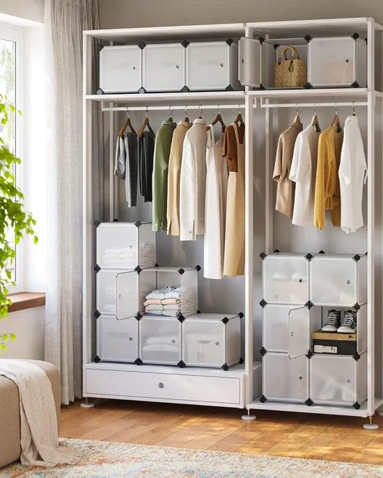 FurnStar - Reksysteem - schoenenrek - set van 16 kubussen - kledingkast van kunststof - met deuren - steekrek - opslag van kleding - schoenen en boeken - eenvoudige montage - wit