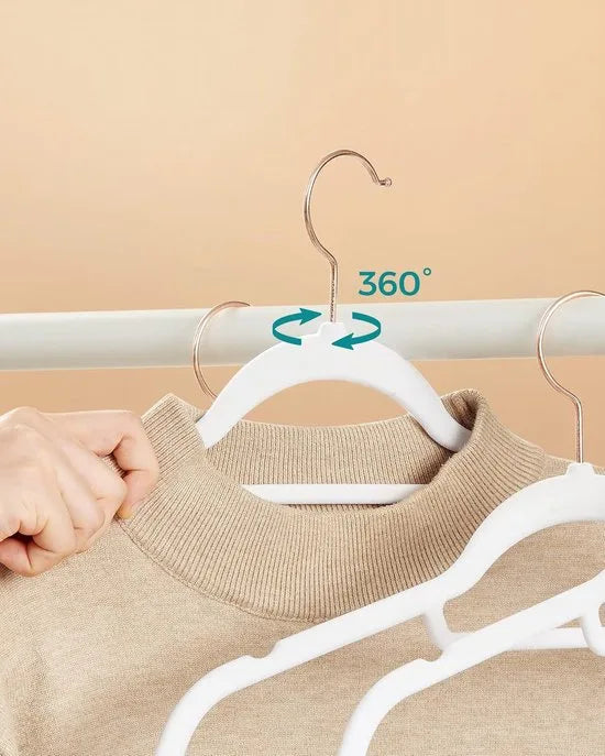 FurnStar – Set van 30 Fluwelen Kledinghangers – Antislip – 360° Draaibare Haak – Dun & Stevig – Met Stropdasstang – Voor Jassen, Jurken en Broeken – 43,5 x 0,6 cm - Wit & Roségoud