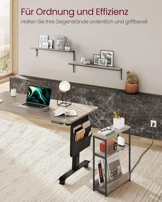 FurnStar – Smalle bijzettafel – Nachtkastje met oplaadfunctie – 3 planken & tijdschriftenhouder – 18 x 45 x 58 cm – Greige gemêleerd-inktzwart