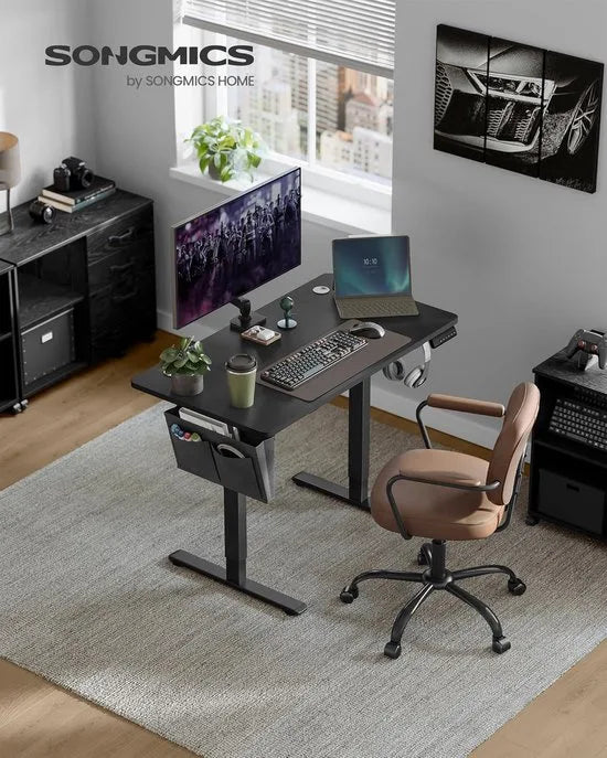 FurnStar - Verstelbaar Bureau Tafel - In Hoogte Verstelbaar Bureau Elektrisch - 70 x 160 x (72-120) cm - Geheugenfunctie voor 4 Hoogtes - Voor Thuiskantoor - Werkkamer - Inktzwart