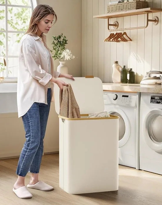 FurnStar - Wasmand met deksel - Wasverzamelaar met 2 vakken - 130 Lt - Uitneembare waszak - Oxford-weefsel - Handgrepen van bamboe - Inklapbaar - 52 x 38,5 x 70,5 cm - cremewit