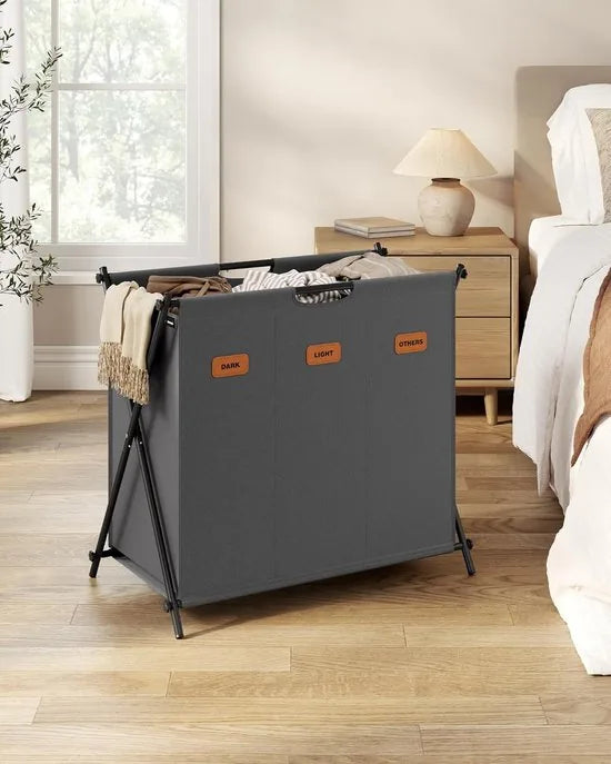 FurnStar - Wasmand - wasverzamelaar - 135 liter - wasbox - 3 vakken - inklapbaar X-frame - individuele etiketten - voor bijkeuken - slaapkamer - badkamer - 70 x 40 x 66 cm - grijs