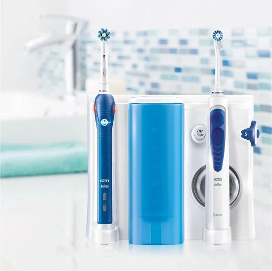 Oral-B Oxyjet + PRO 2000 - Floss & elektrische tandenborstel